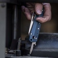 Ніж-Мультитул Leatherman Free K2 Navy (832898)