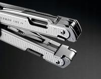 Мультитул Leatherman Free P4 (832642)